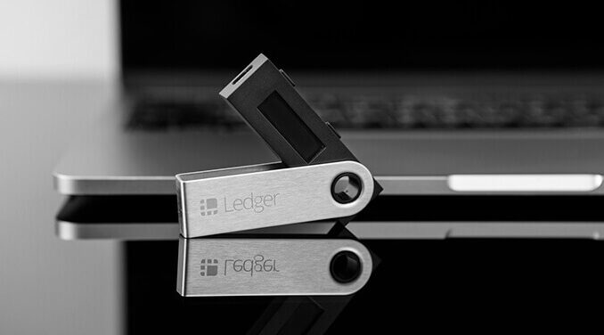 Uphold’s Topper integrates with Ledger hardware wallet