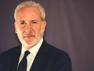 Peter Schiff Tells Michael Saylor to Take $4.3B Loan to Buy U.S. Government Bitcoin