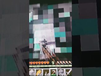 Minecraft beginners mining Diamonds be like 🤣 #minecraft #memes #shorts #viral